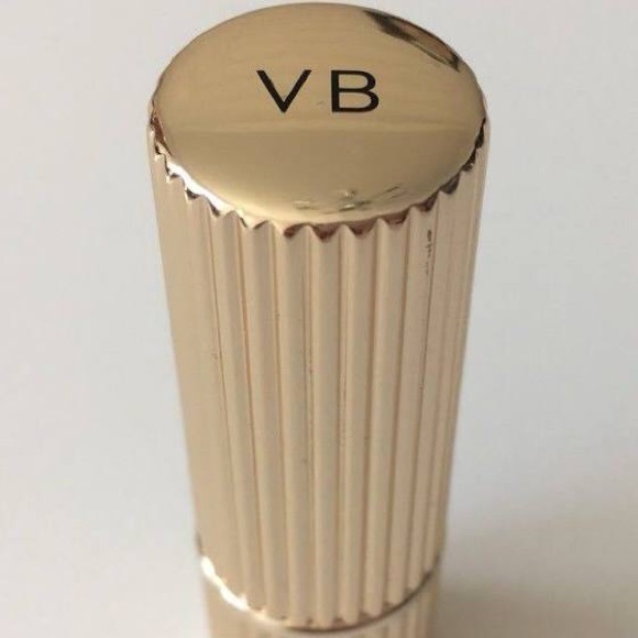 Estée Lauder VB Matte Lipstick Black Classic - Picture 3 of 5